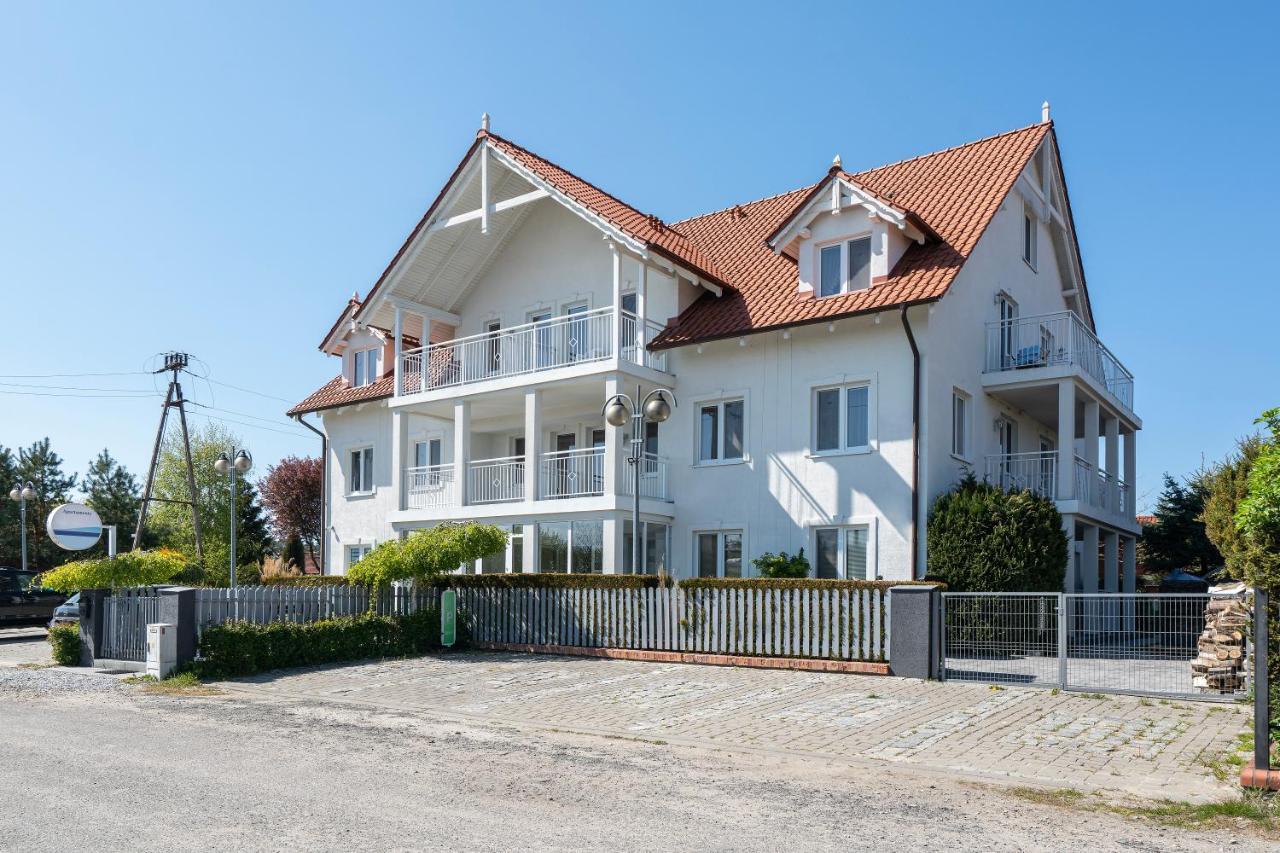 Pionow Rodzinne Apartamenty Urocza 10 Krynica Morska Exterior photo