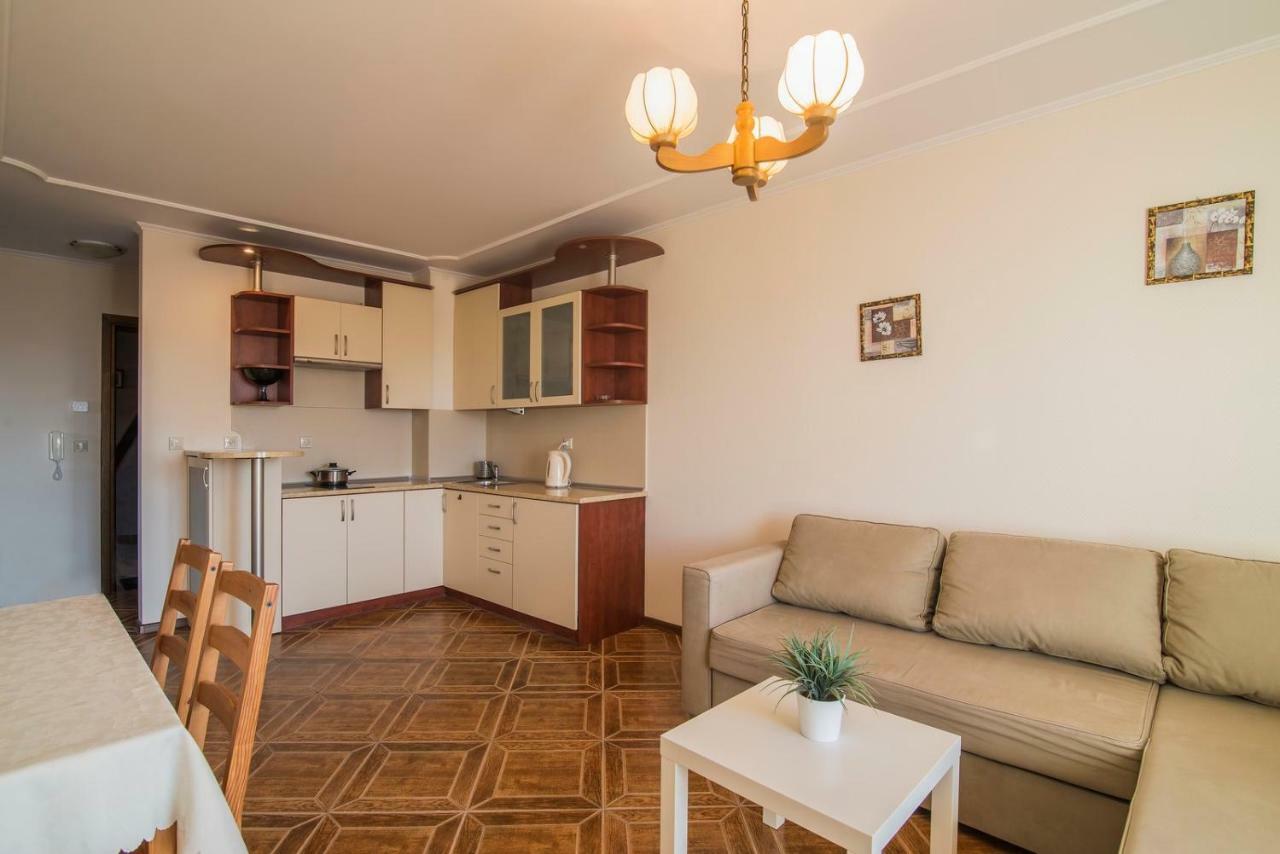 Pionow Rodzinne Apartamenty Urocza 10 Krynica Morska Exterior photo
