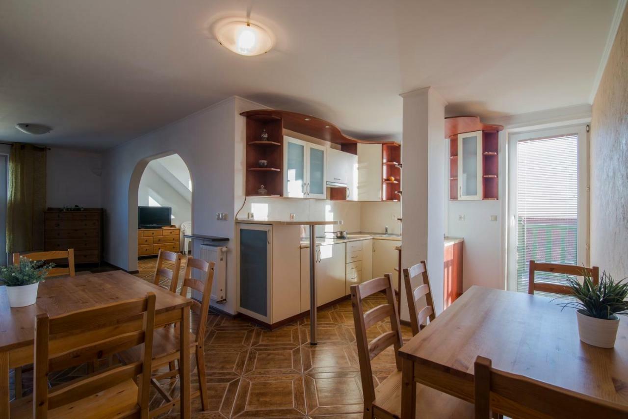 Pionow Rodzinne Apartamenty Urocza 10 Krynica Morska Exterior photo